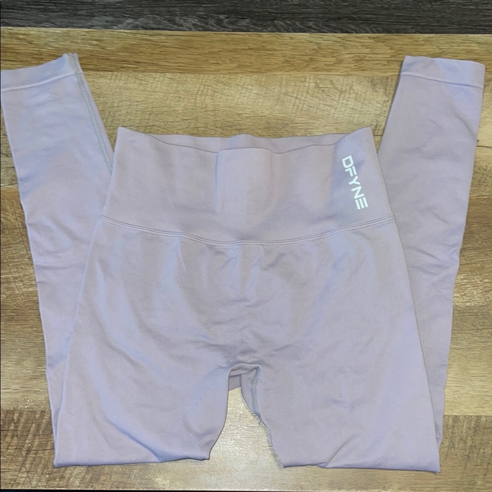 DFYNE Dynamic Lavender Leggings